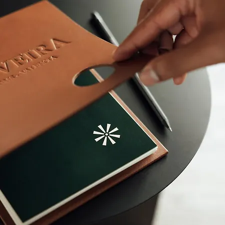 Mate Oliveira - Centre, 3* Valencia