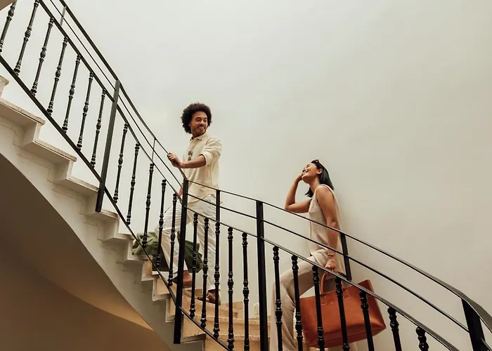 Отель Mate Oliveira - Centre,