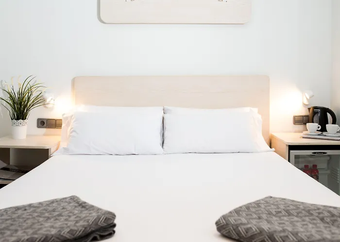 Отель Mate Oliveira - Centre,