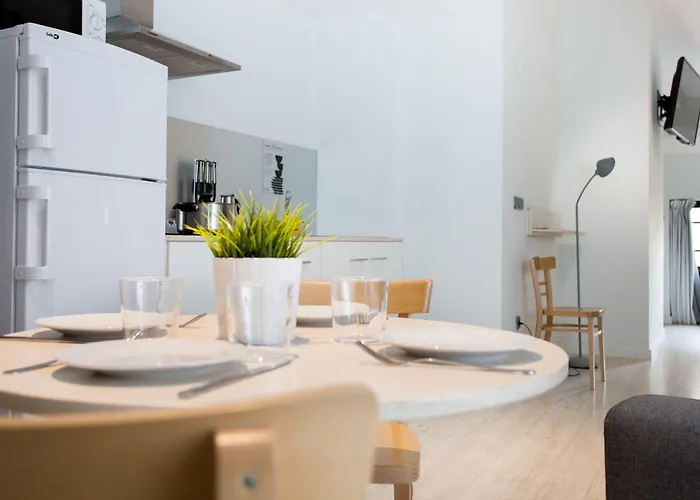 Отель Mate Oliveira - Centre, 3*