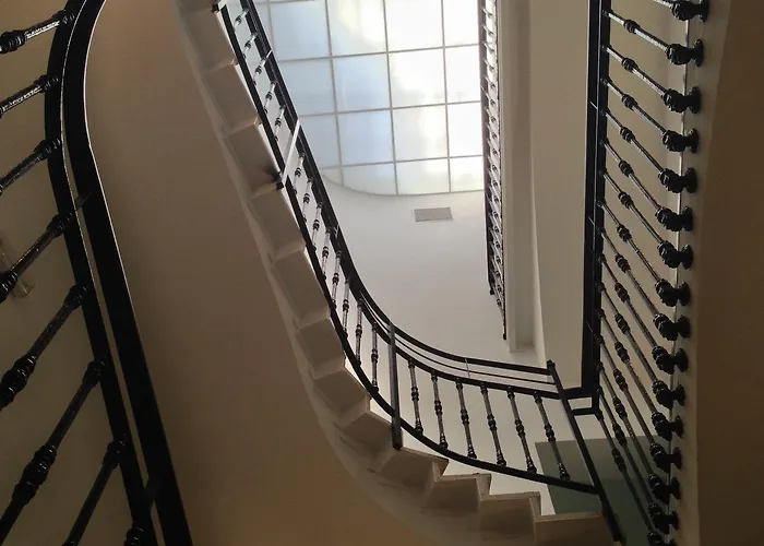 Mate Oliveira - Centre, Отель 3*