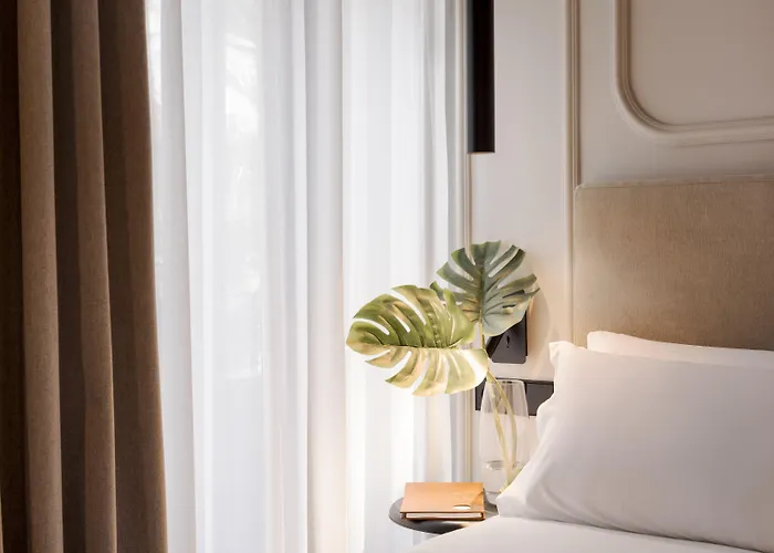 Mate Oliveira - Centre, Отель Валенсия