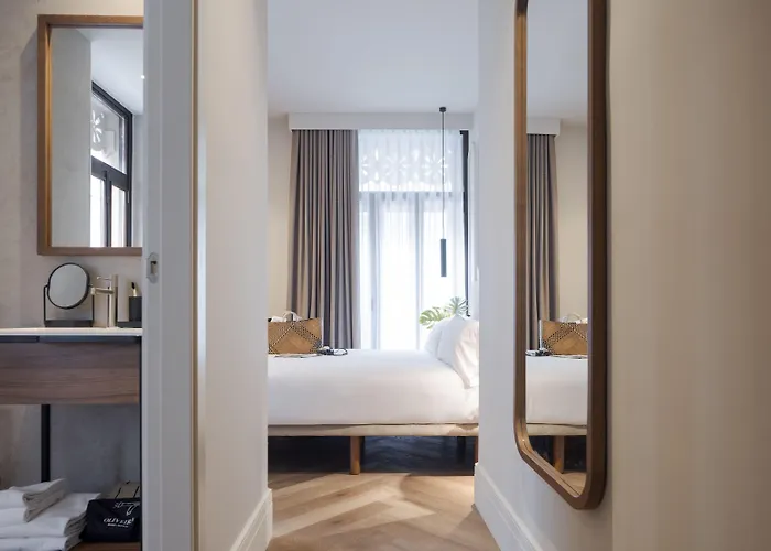 Mate Oliveira - Centre, Отель 3*