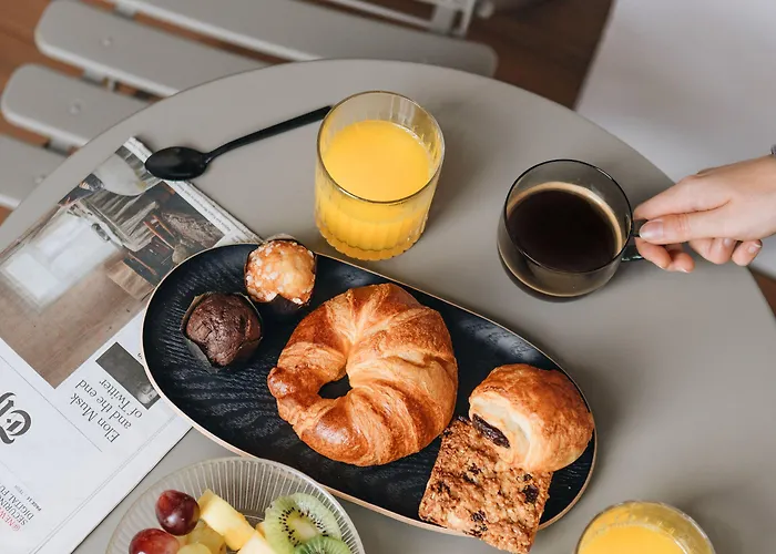 Mate Oliveira - Centre, Отель 3*