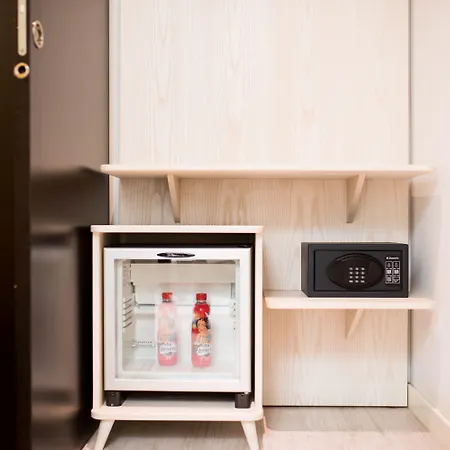 Hotel Mate Oliveira - Centre,